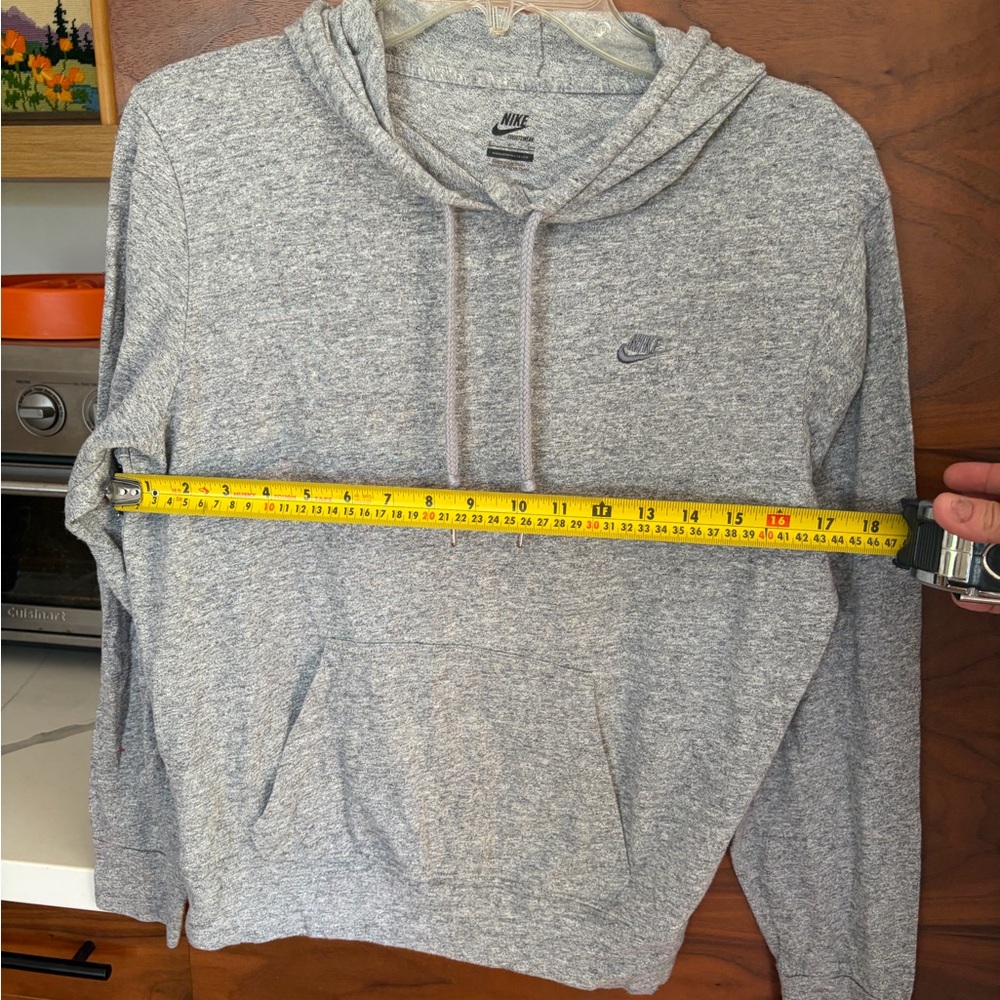 ๐ธ Nike Long-Sleeve Hoodie Pullover - Picture 3 of 6